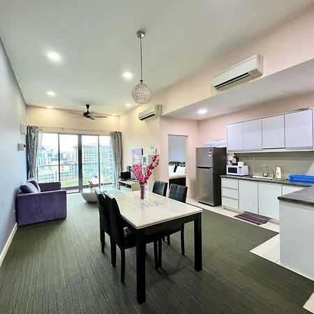 Margo Istay - The Loft Imago Kota Kinabalu Bagian luar foto