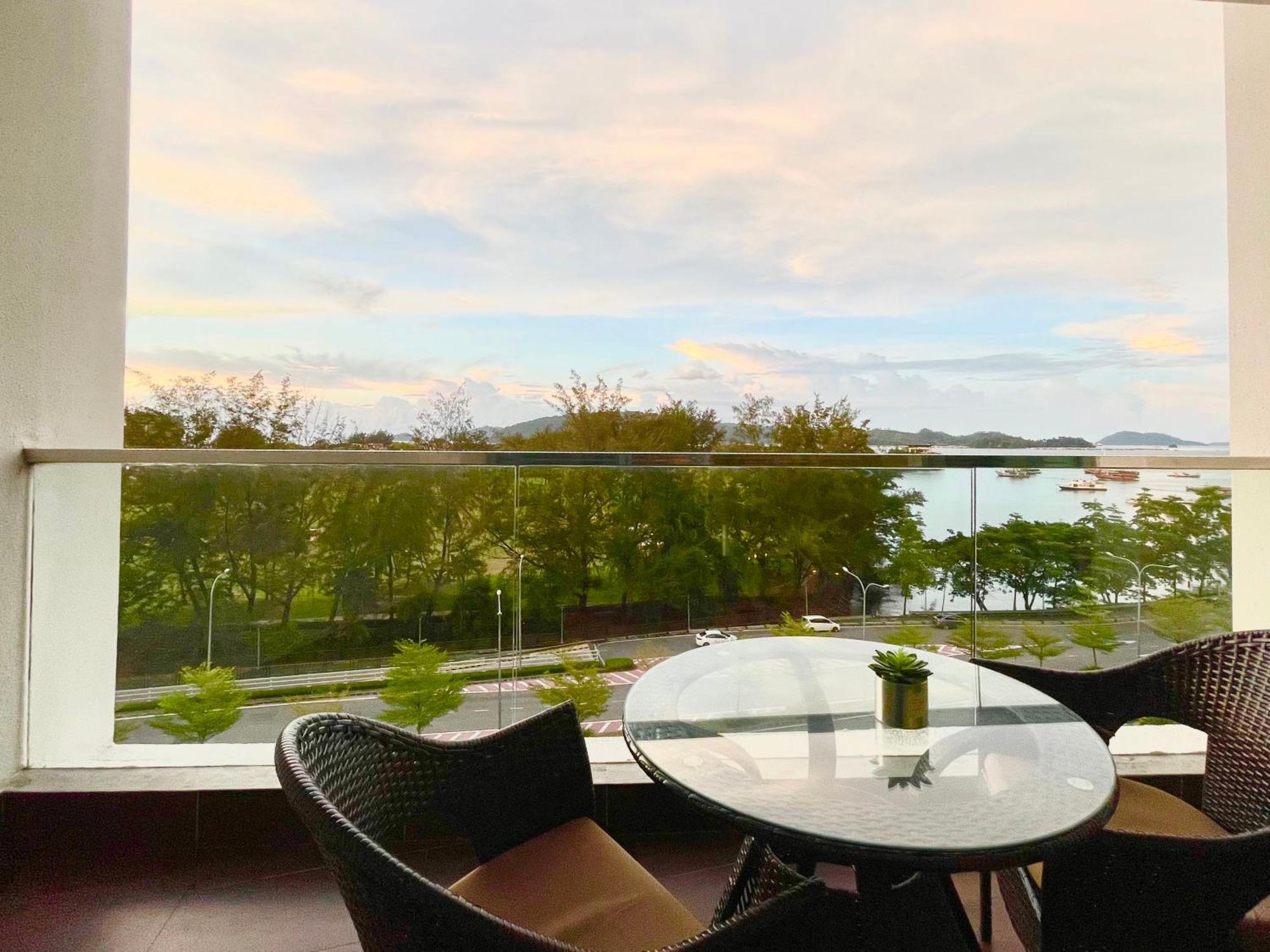 Margo Istay - The Loft Imago Kota Kinabalu Bagian luar foto