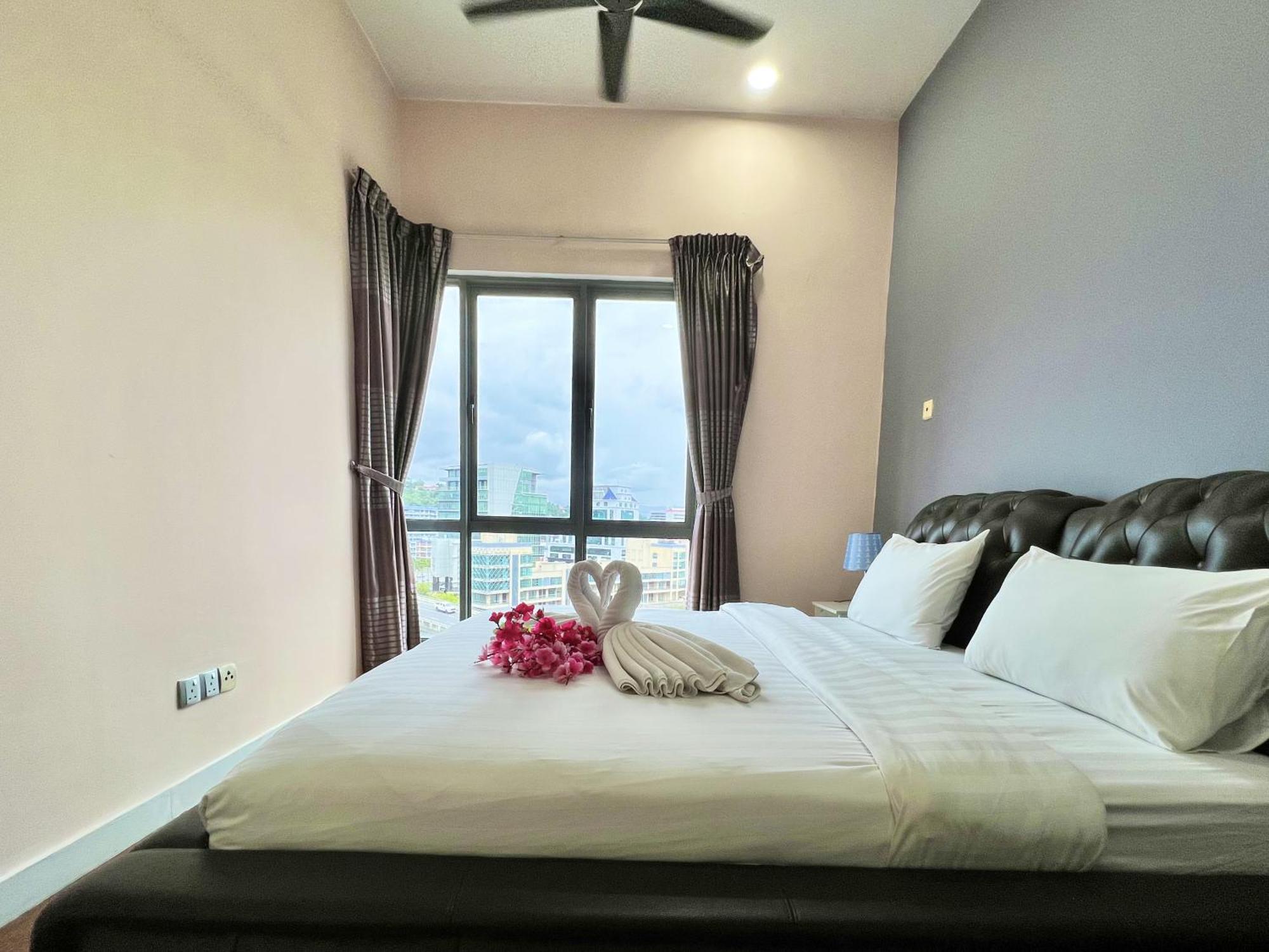 Margo Istay - The Loft Imago Kota Kinabalu Bagian luar foto