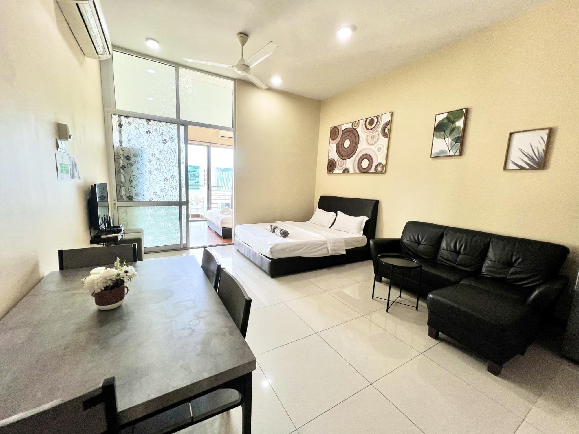 Margo Istay - The Loft Imago Kota Kinabalu Bagian luar foto